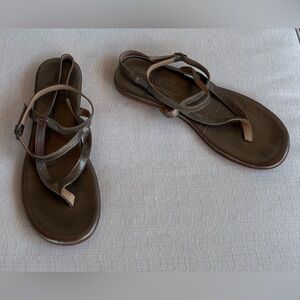 Geewawa Strappy Bronze Leather Sandals, size 10